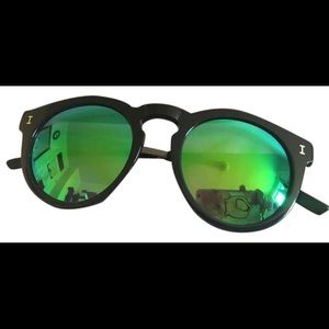 Black Toohey with Green Mirrored Sunglasses